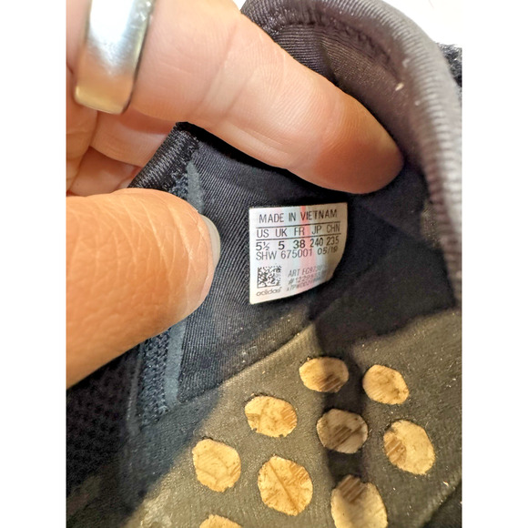 Grade School Youth Sz 5.5 Adidas NMD R_1 "Thunder" EG9730 Used Please Read - Picture 8 of 13